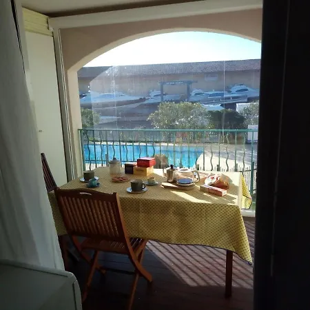 Luxury In Port Appartement *